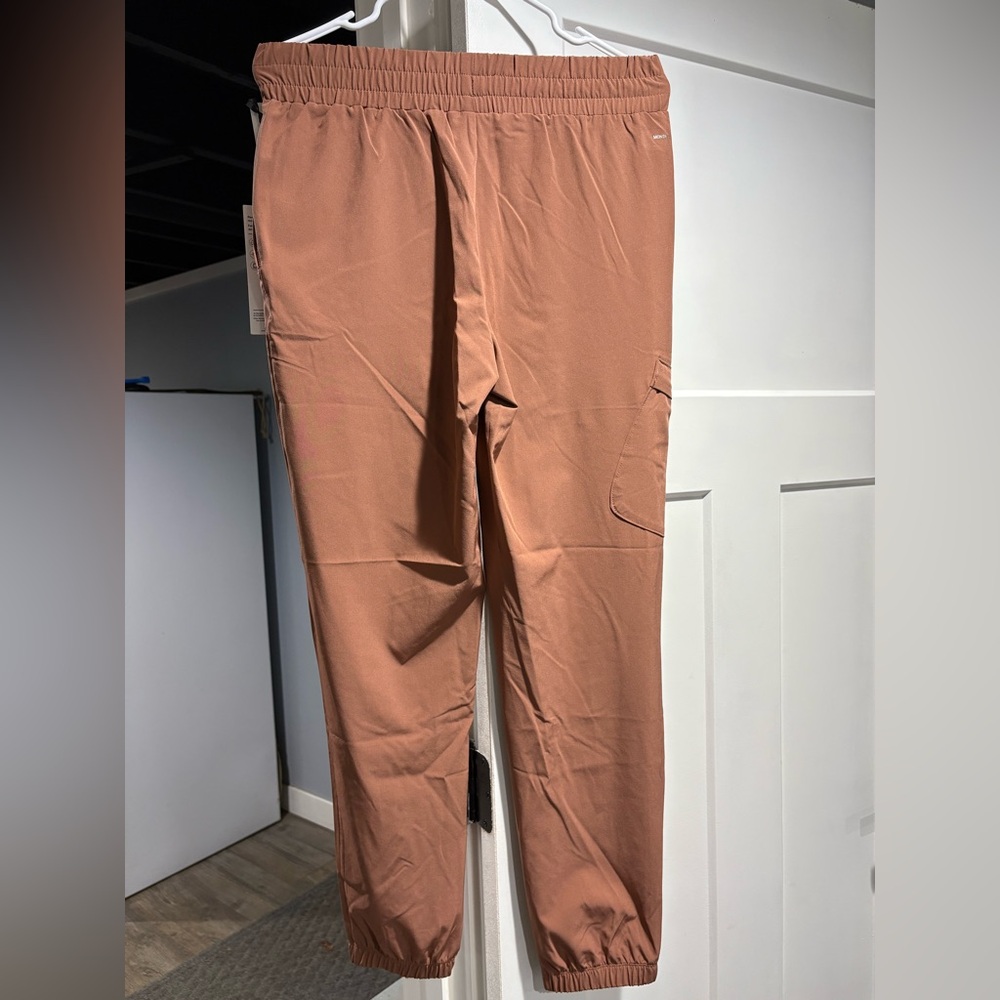 Mondetta Women’s Rust Cargo Pants